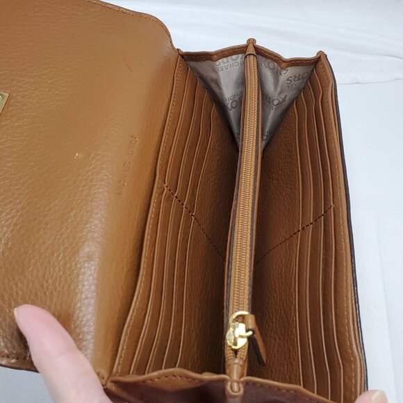 Michael Kors Astrid Carryall Wallet Tan Leather With Gold-Tone Lock Closure - Picture 5 of 13